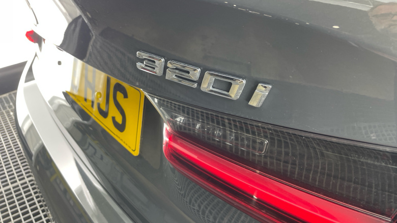 BMW 3 Series 320i M Sport 4dr Step Auto [Pro Pack] Petrol Saloon